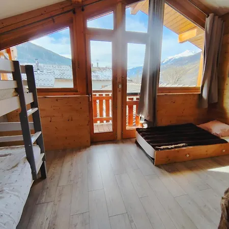 Alpesi faház Spacieux & *